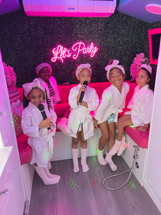 THE EXCLUSIVE HOLLYWOOD PACKAGE